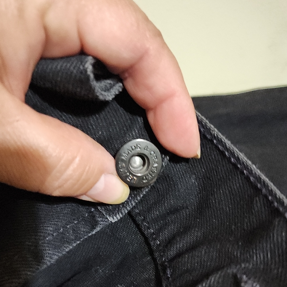 Levi's Black Denim Jacket Used Great Conditions - Picture 16 of 16